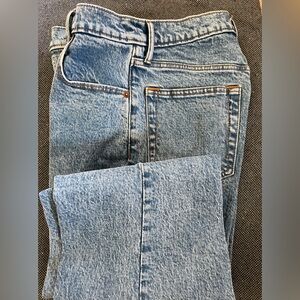 Abercrombie & Fitch Classic Blue Denim Jeans Women’s Straight leg high rise NWOT